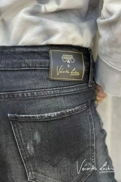 LE TEMPS DES CERISES Bermuda Mary En Jeans Noir By Véronika Loubry -Le Temps des Cerises Soldes Magasin 221 jfmarybew1362ve 0403 imaged1