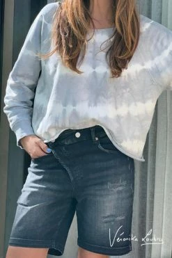 LE TEMPS DES CERISES Bermuda Mary En Jeans Noir By Véronika Loubry -Le Temps des Cerises Soldes Magasin 221 jfmarybew1362ve 0403 imaged2