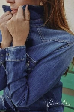 LE TEMPS DES CERISES Veste En Jeans London Bleue By Véronika Loubry -Le Temps des Cerises Soldes Magasin 231 fcutlondwl192ve 3001 imaged4