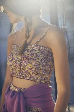 LE TEMPS DES CERISES Top Court Janisgi à Motif Floral Rose Et Jaune