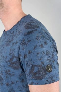 LE TEMPS DES CERISES T-shirt Pagan Bleu à Motif 10 LE TEMPS DES CERISES T-shirt Pagan Bleu à Motif -Le Temps des Cerises Soldes Magasin 232 hpagan0000000mc 3666 imaged1